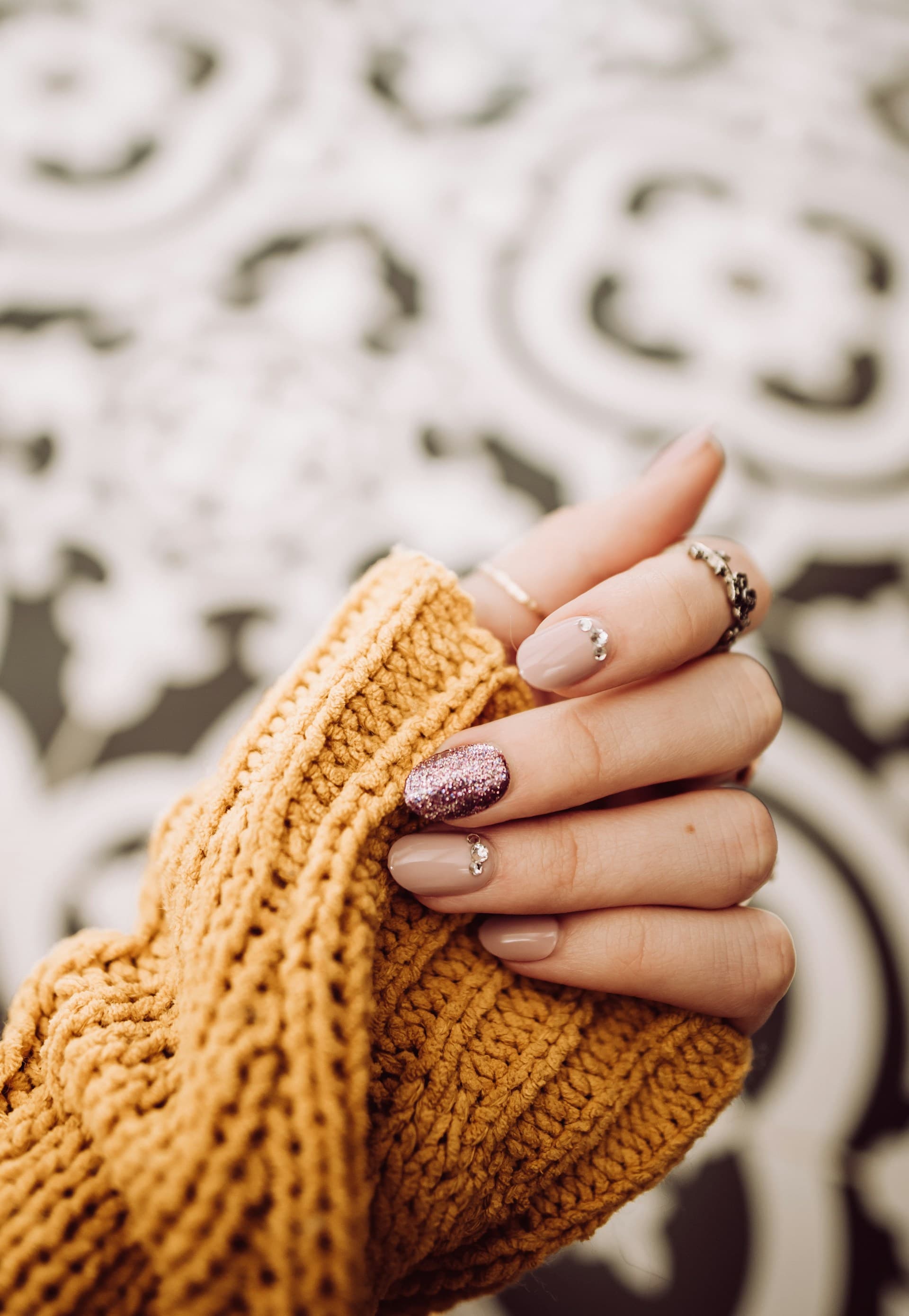 Almond gel nails